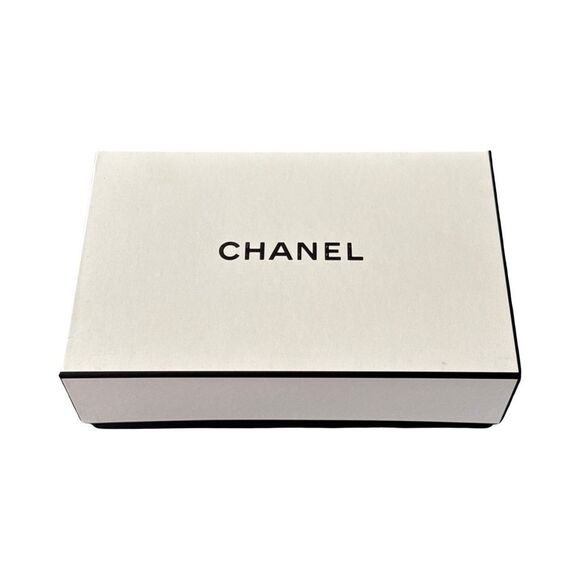 AUTHENTIC CHANEL BOX - Picture 1 of 4